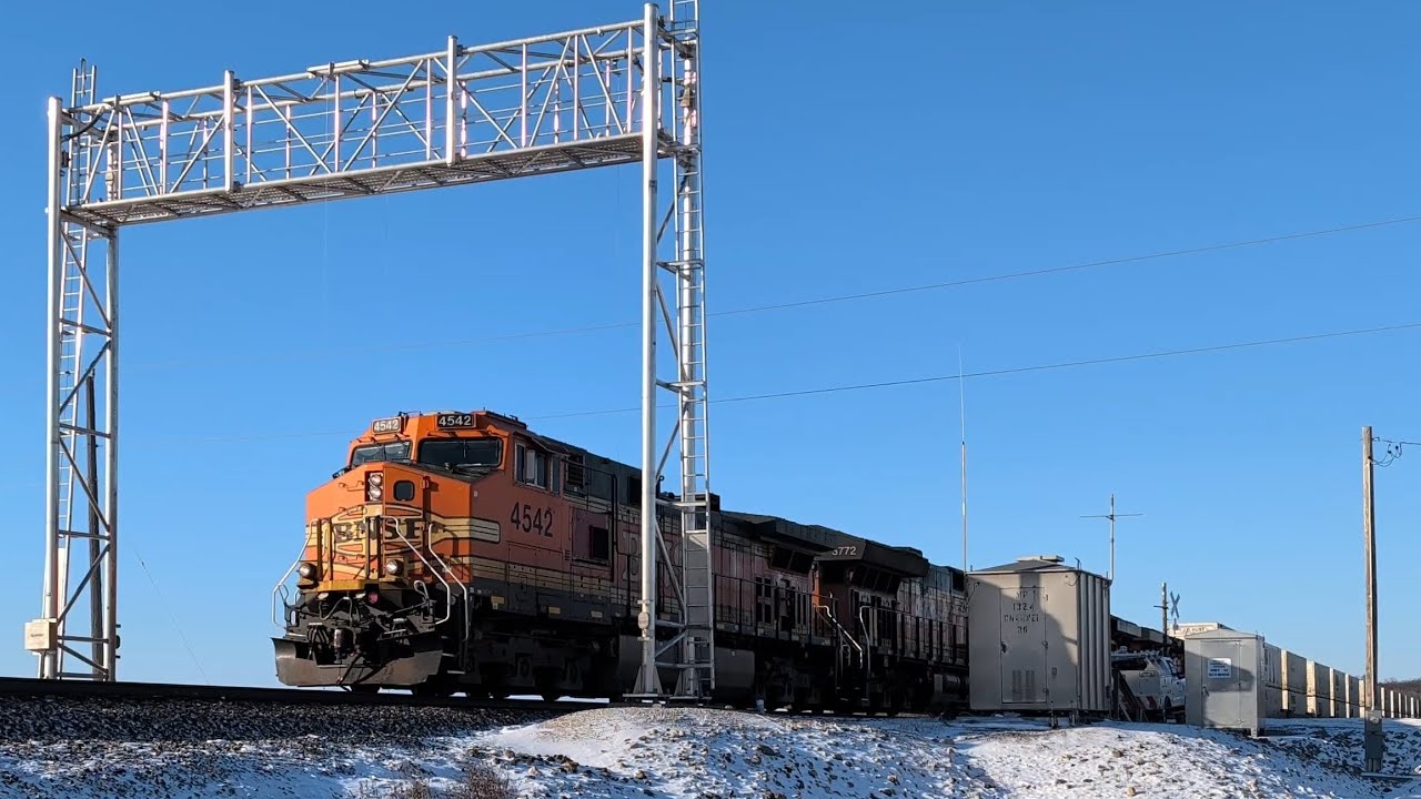 BNSF Intermodal Train is All Clear at Blue Ridge Road