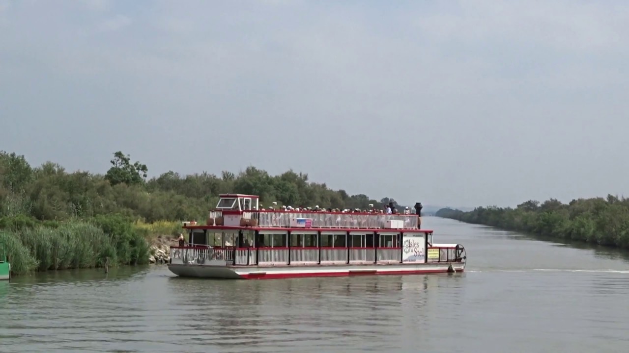 Croisière  sur les canaux de Camargue -  Aigues Mortes (Gard) France