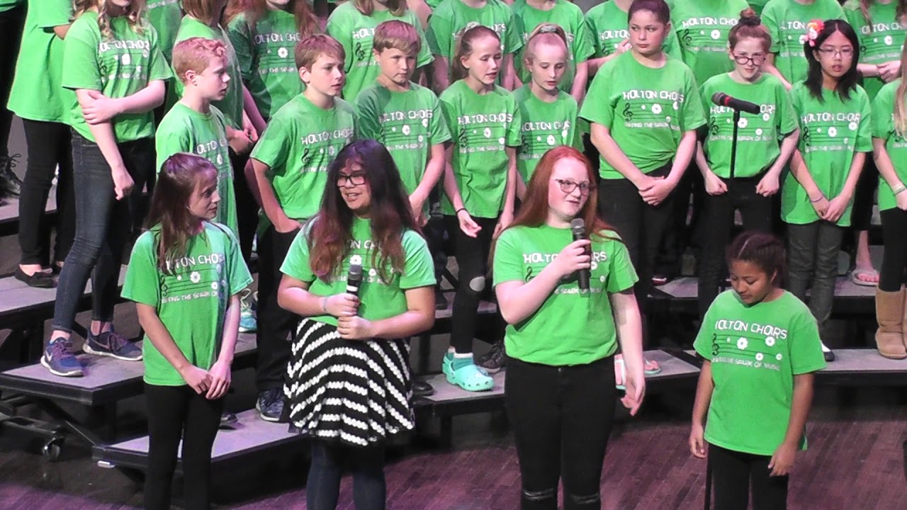 5th Grade Choir - Love Make the World Go Round