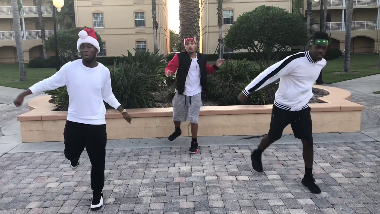 Here Comes Santa Claus!! (Trap Remix)