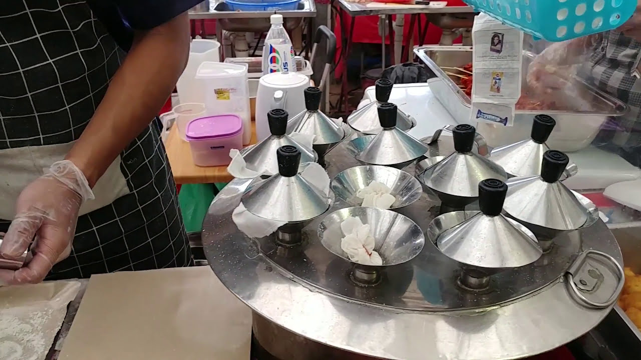 PUTU PIRING • Palm Sugar Steamed Rice Cake