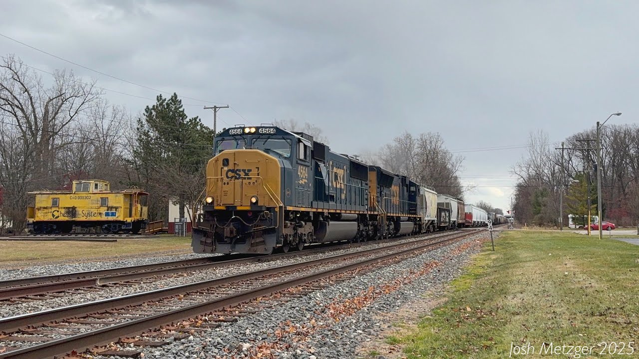 CSX M510-27 w/ CSX SD70MACes #’s 4564 and 4766 @ Goddard Rd in Romulus, MI 11/28/25