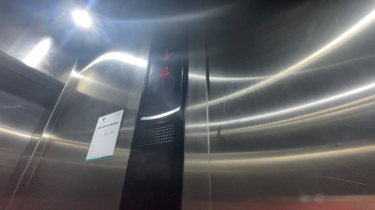 Mitsubishi Elenessa Ascensor Tracción @ Edificio Viana 33, Viña del Mar, Chile