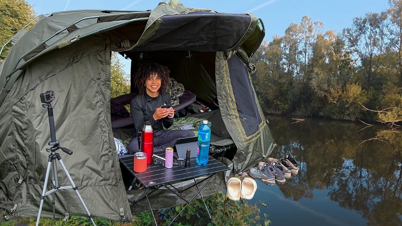 Nachtvissen in het bos, Spannende geluiden & nieuwe visgear getest! 🎣