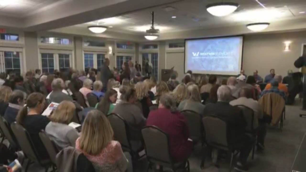 Nickel refinery town hall