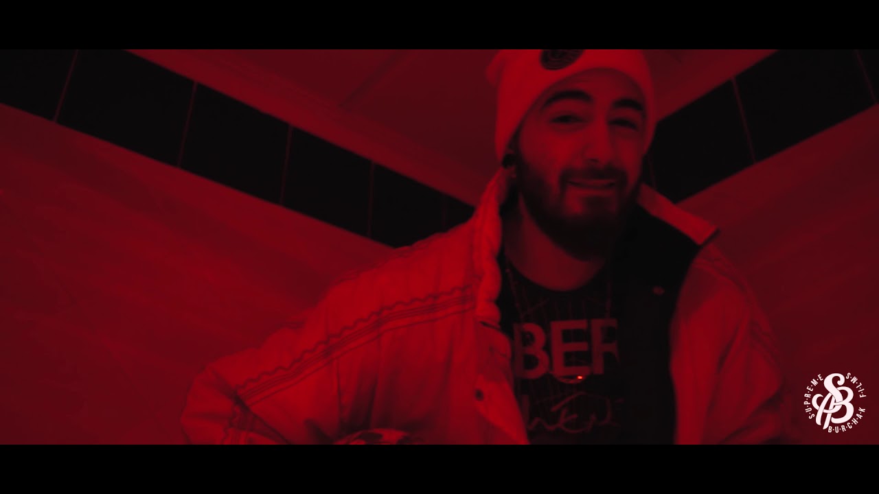ELPUTOLUISMO - Corazazones de cemento 💔 ( Shot by @supremeburchak )