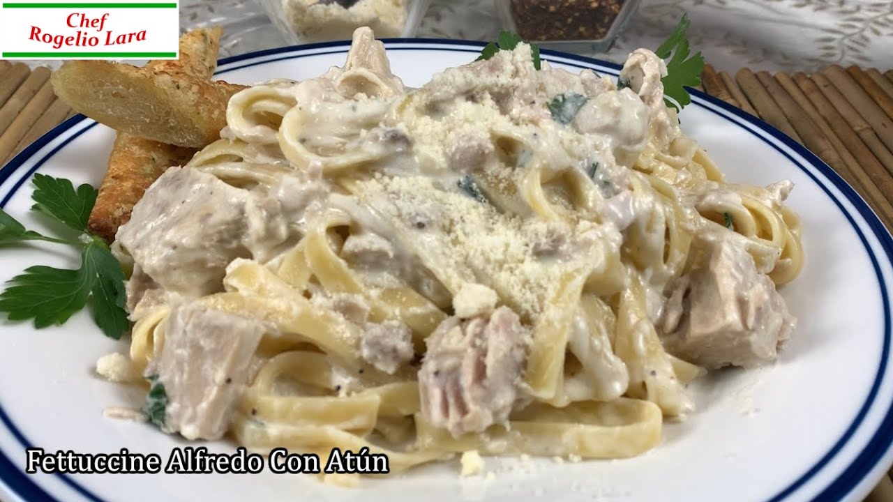 Fettuccine Alfredo Con Atún
