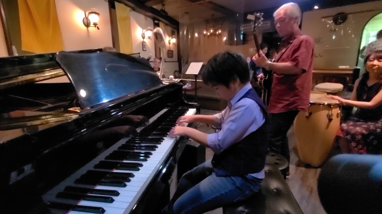 茶色の小瓶 / Little Brown Jug / jazz piano / 8 year old
