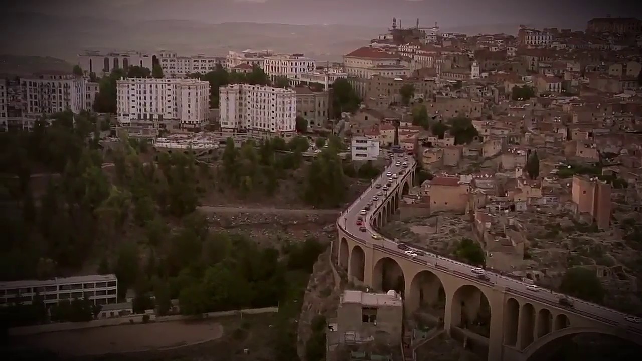 التجول في قسنطينة واستمتع مع الشيخ ناصر مرزوق في رفد خلوية في قاعة الحفلات بيت الشرق بقسنطينة 2017.0