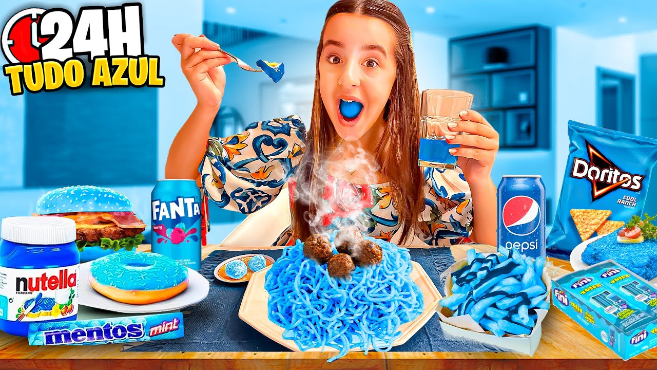 COMENDO TUDO AZUL POR 24 HORAS | MARCELA JARDIM