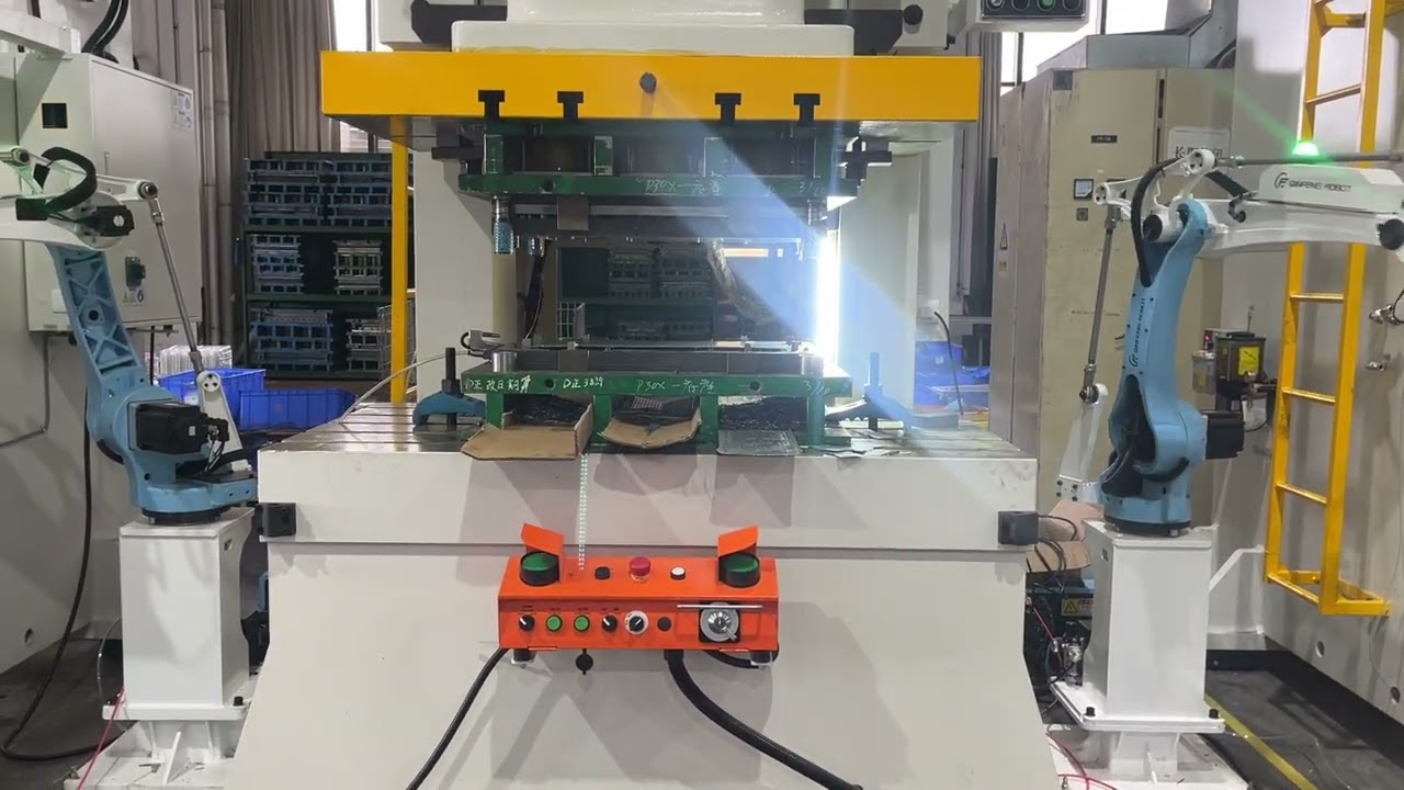FUXIN’s 1400mm joint-arm robot system delivers smart automation for high-efficiency server chassis