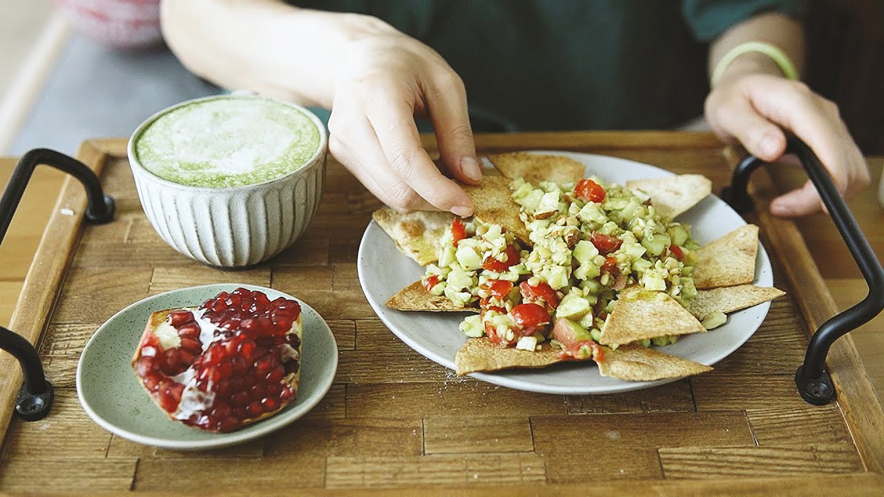 「素食」15分钟做好一顿营养早餐：牛油果苹果脆片沙拉 |【Vegan】Avocado and Apple Salad - Breakfast in 15 Mins
