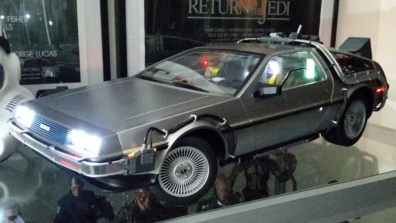 Hot Toys MMS260 Назад в будущее Delorean Time Machine