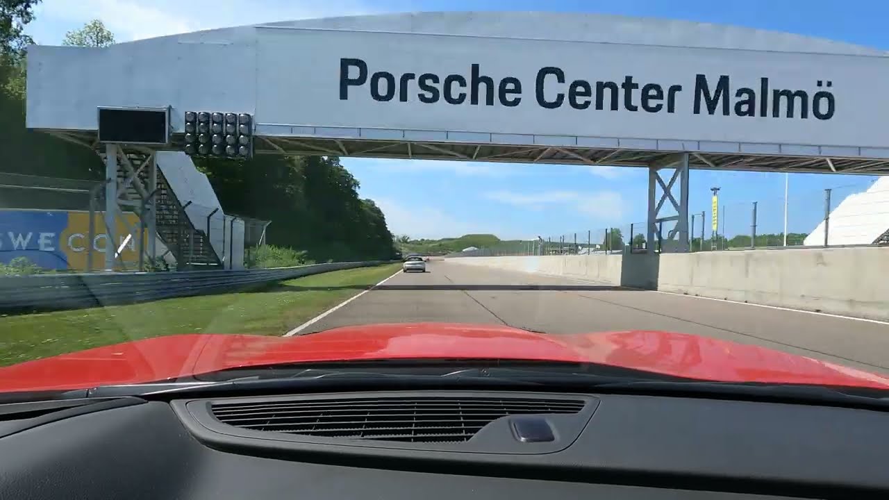 Ring Knutstop - Camaro SS 6,2 vs Porsche GT4