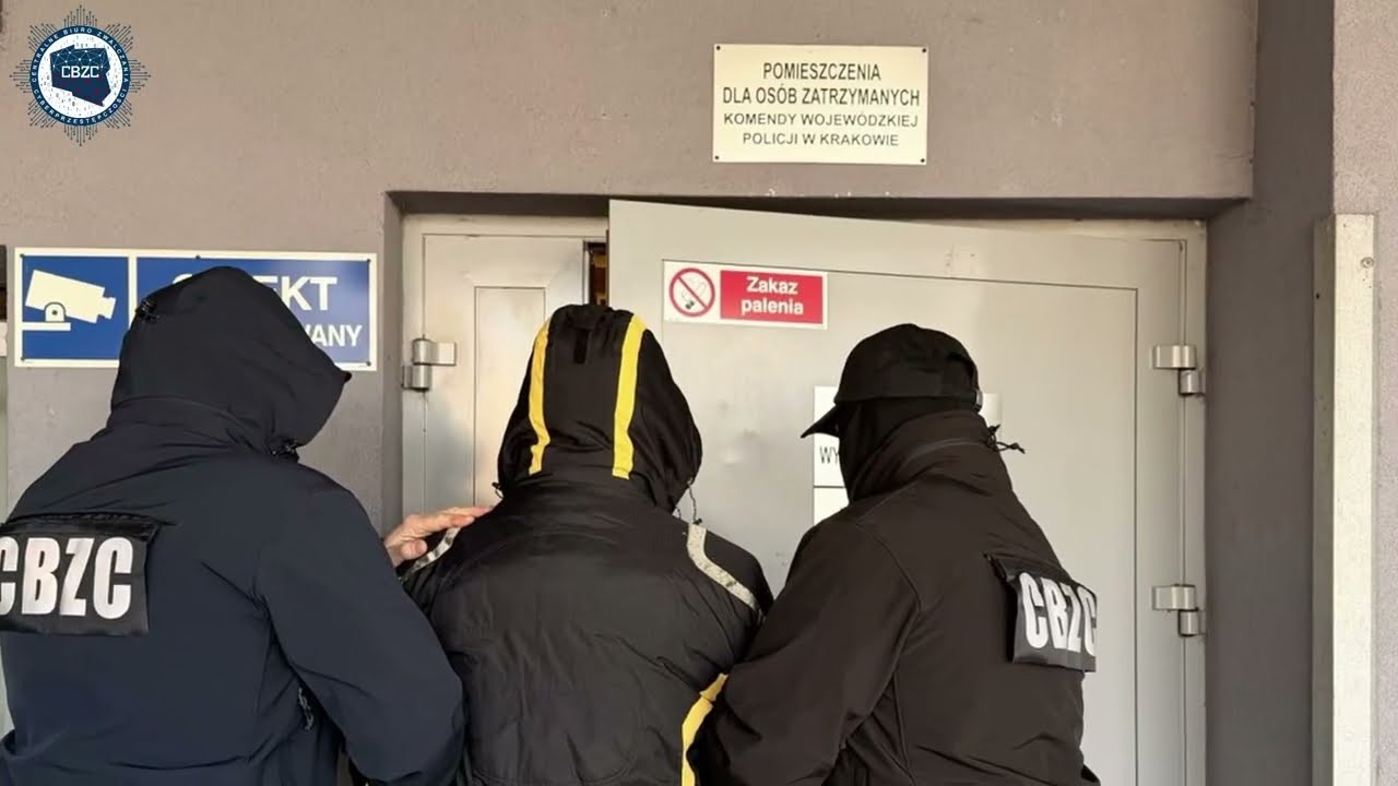 Zarzuty w sprawie wycieku danych klient&oacute;w sklepu Morele.net