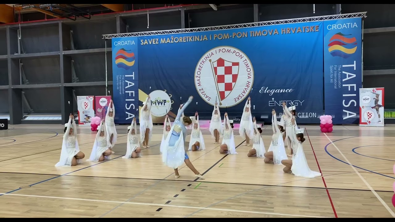 Virovitičke mažoretkinje-38.Državni turnir 23.4.2022.- kadetkinje velika formacija štap