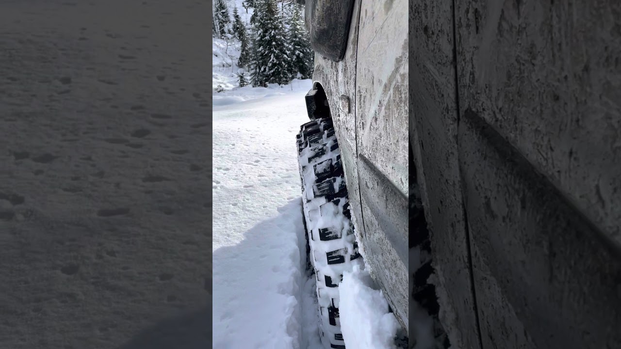 Nissan Patrol Y61 Deep snow