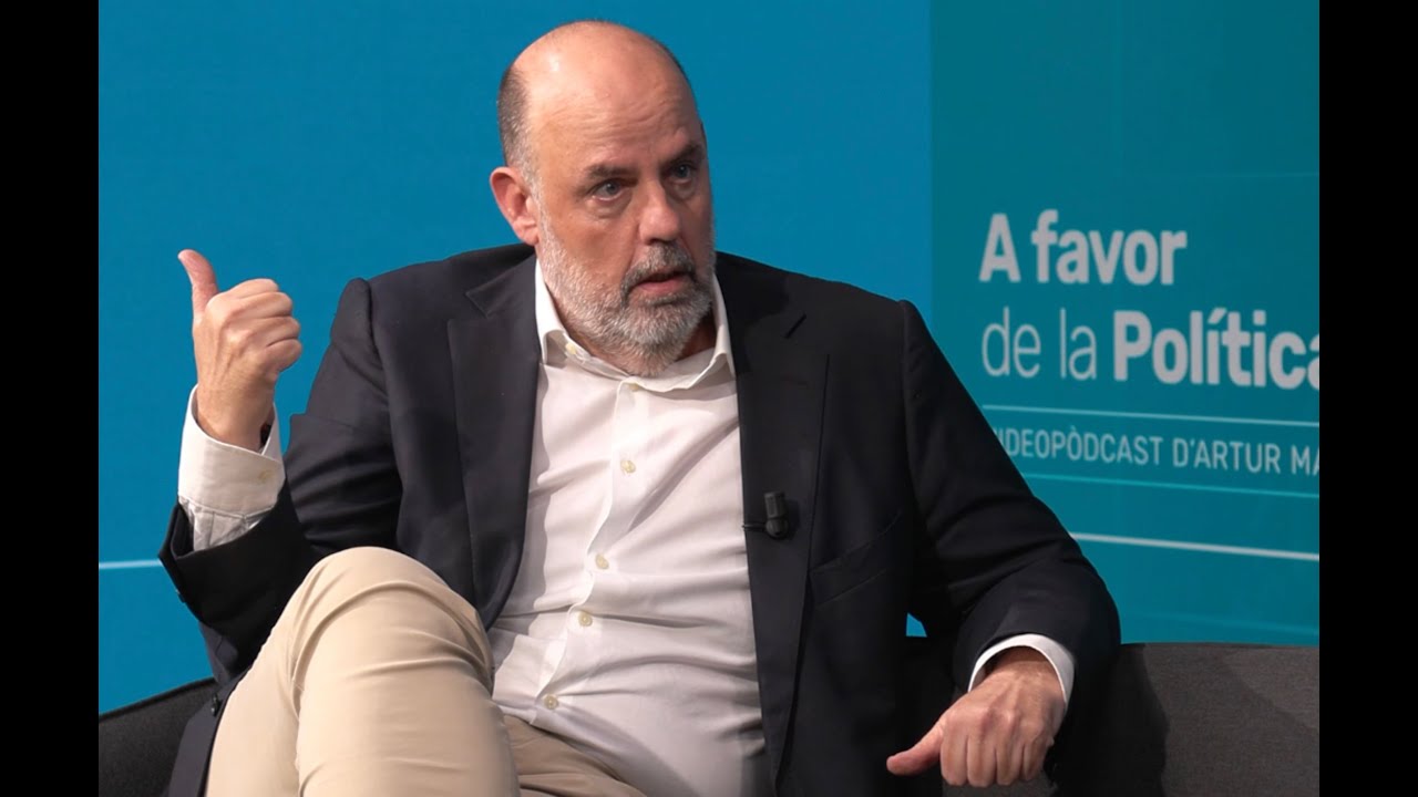 Periodistes, xarxes socials i polítics. Qui condiciona a qui?