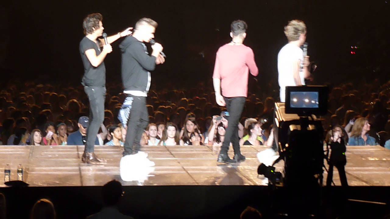 One Direction - Twitter Questions Atlanta 6/21/13