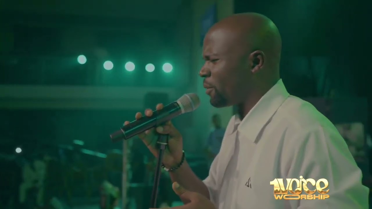 Bobby Friga - Performing his song iDARA (joy) at the OneVoice Concert in Nigeria.