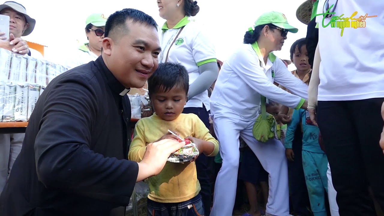 CT THVNN - LM JB NGUYEN SANG - TANG 500 PHAN QUA TAI NT KONGUNG-KONTUM 16-11-2018