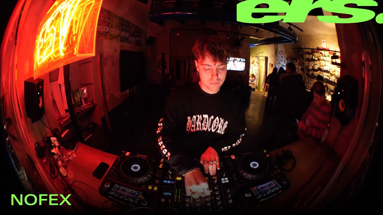 23.11.25 NOFEX | RADIO IN VETRINA