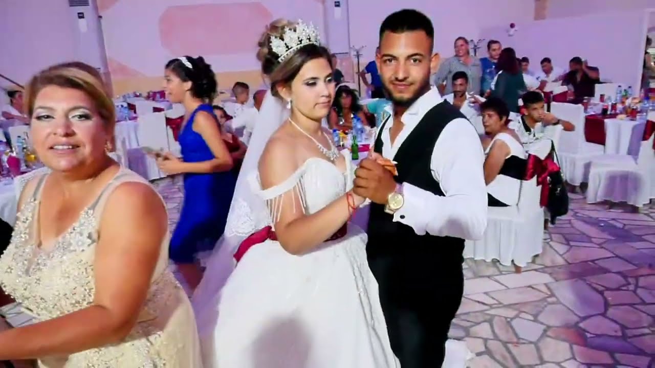 SAMIRA VE SINAN  DVE MOGILI