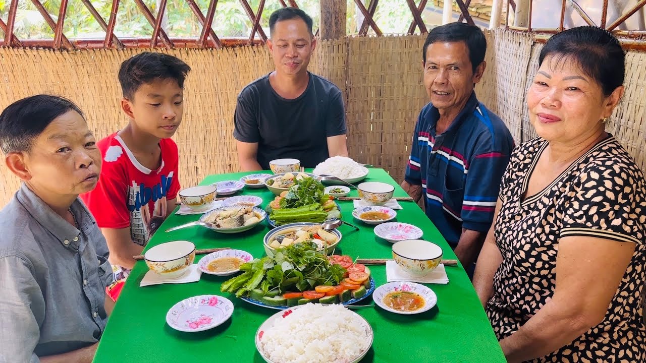 Cá Đối Kho Củ Cải- Ngày Gia Đình Lặt Lá Mai Ra Bông Đón Tết Đến /at6n