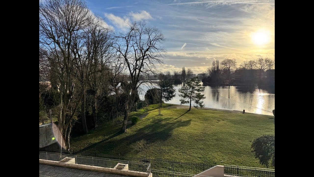 ENGHIEN LES BAINS Superbe F5 vue lac