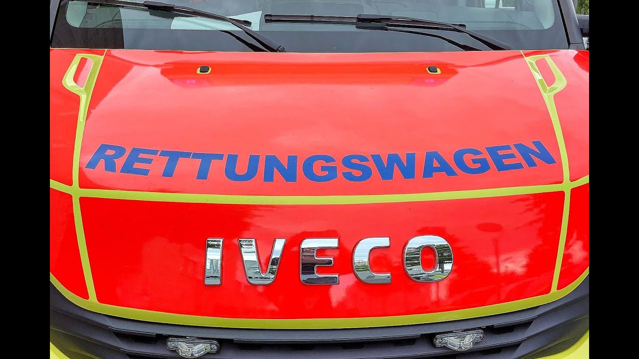 Feuerwehrmann stürzt in heißen Schacht und erleidet schwere Verbrühungen in Hamburg-Altona