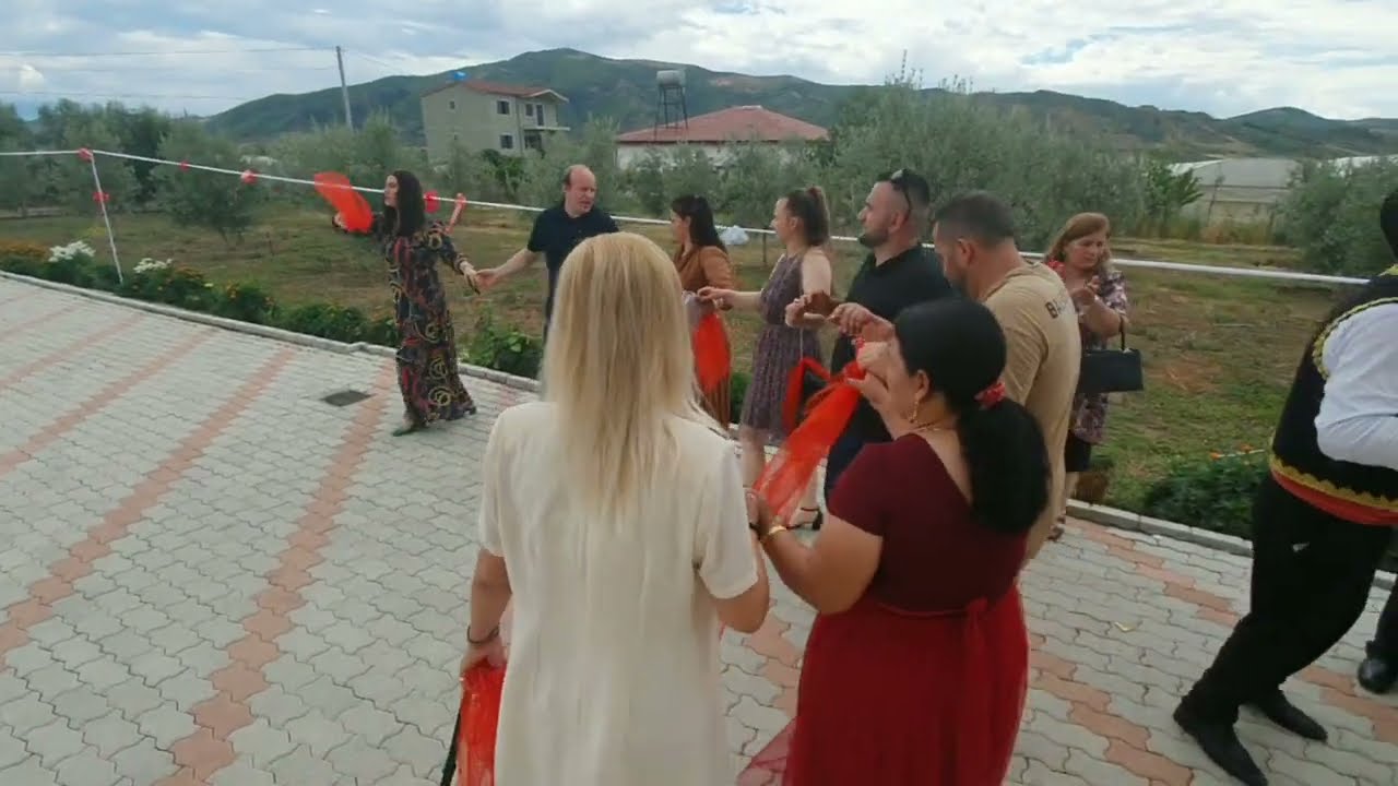 Bishqem Peqin🇦🇱 2022 Grupi Sazeve Myzeqeja Bujar Pepa Klarinet Tradita e Dasmave Tona.