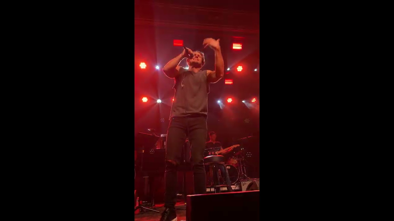 Aaron Tveit at Webster Hall - Drake Medley & Love on the Brain (Rihanna)