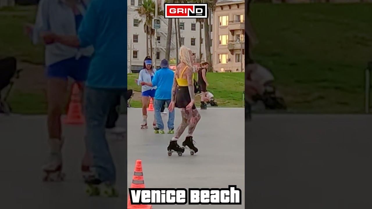 TATOO GIRL PART 3 AT  VENICE BEACH ROLLER DISCO PLAZA LIVE #venicebeach #rollerskating #grind