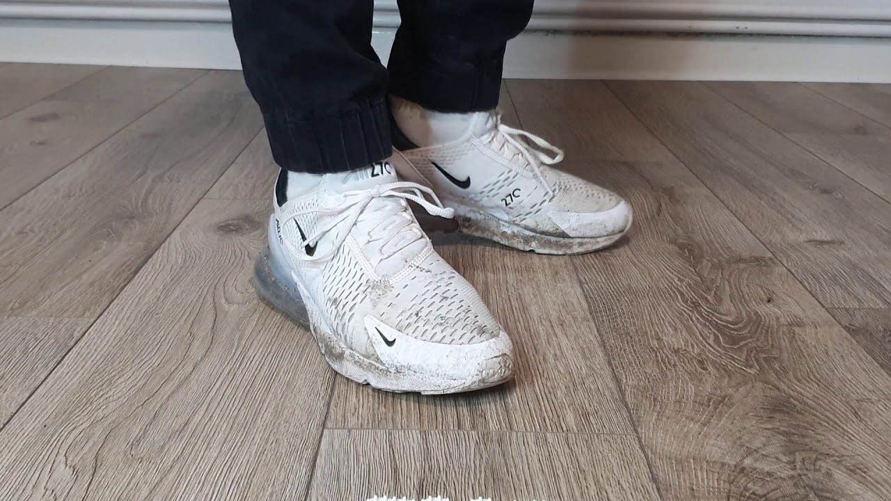 Dirty white Nike Air Max 270