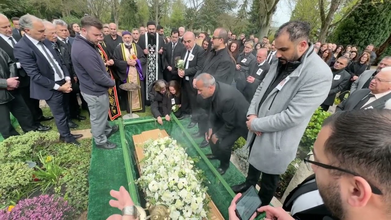 Şükriye Yalman Beerdigung im Badvilbel