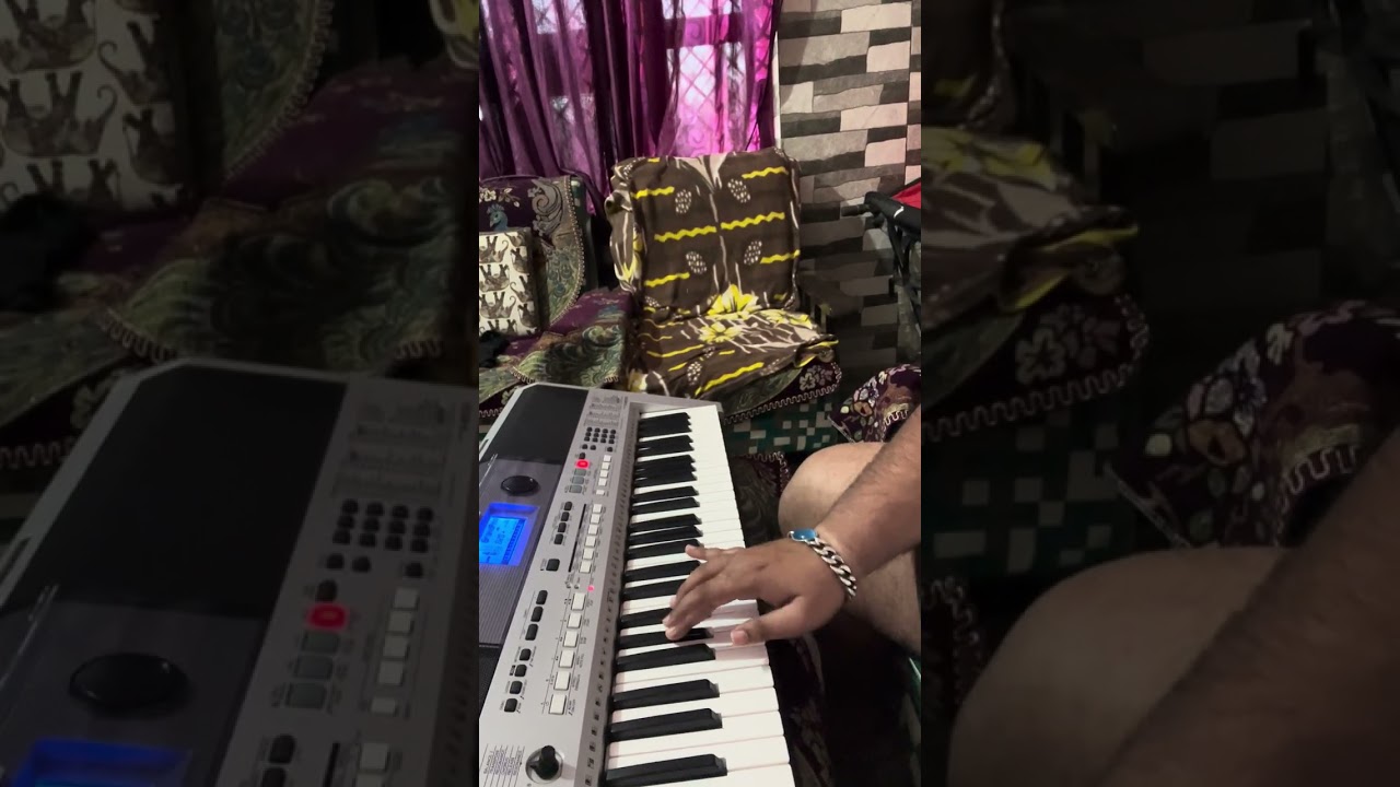 Shiv kailasho ke vaashi on piano by singerdeep 