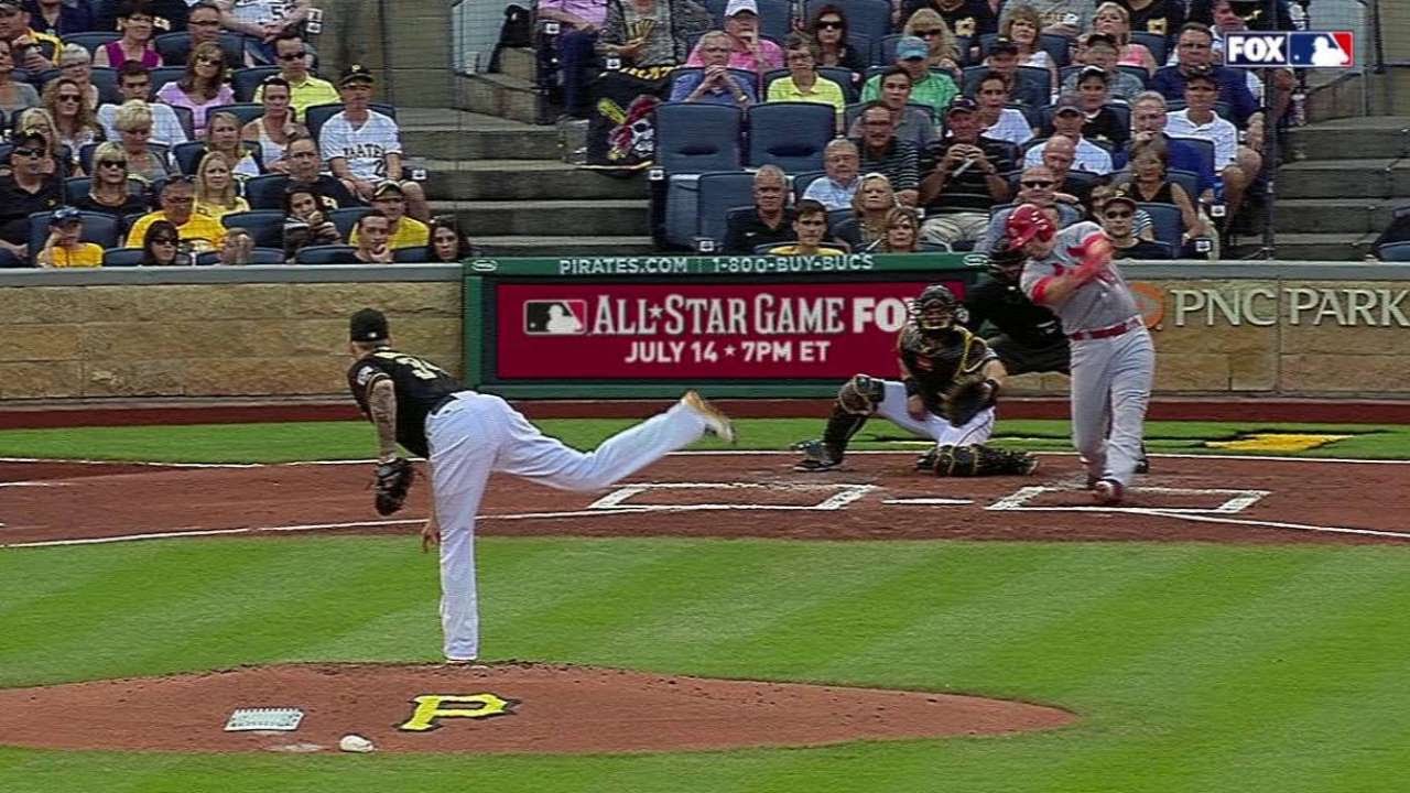 STL@PIT: Reynolds homers to left, leads to ejections