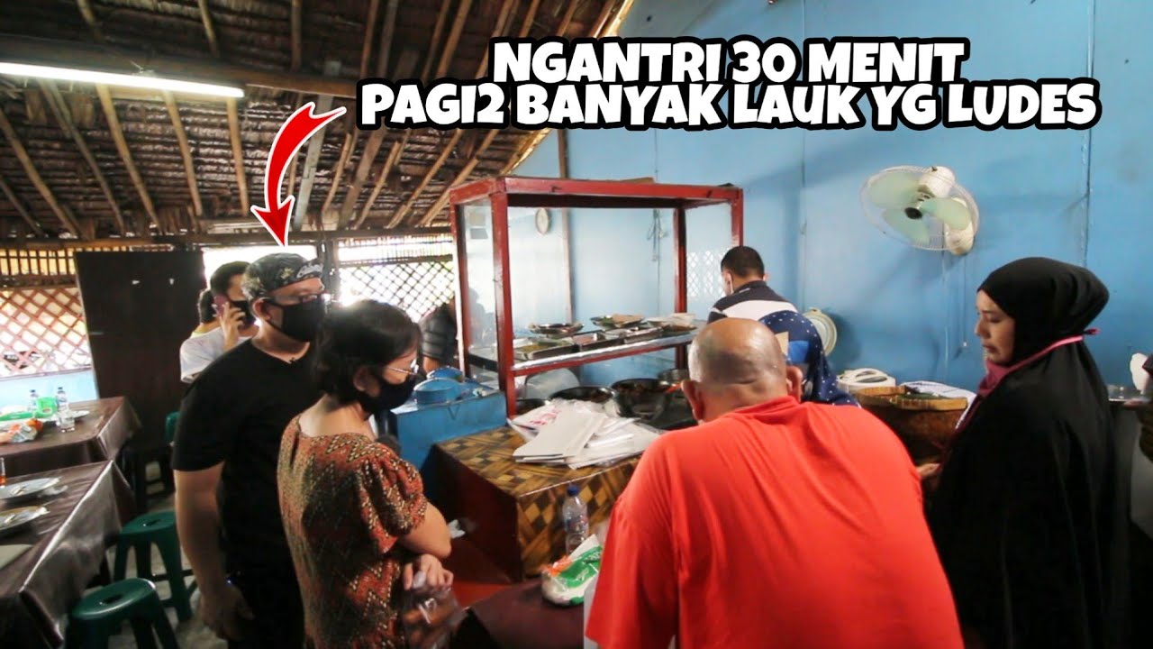 WARUNG NASI UDUK AMSORI BARU 1 JAM BUKA TAPI BEBERAPA MENU BANYAK YG LUDES !! INDONESIAN STREET FOOD