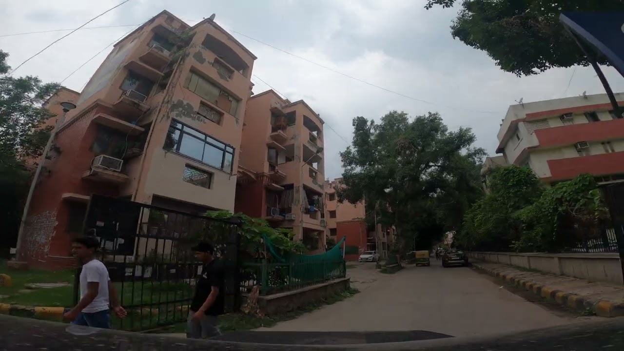 Inside Aliganj CPWD Government Quarters | Quiet Delhi Streets Captured on GoPro