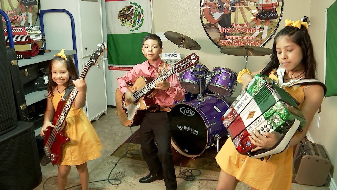 Los Luzeros De Rioverde Play Norteno Music for the Masses  | 40 Cartas