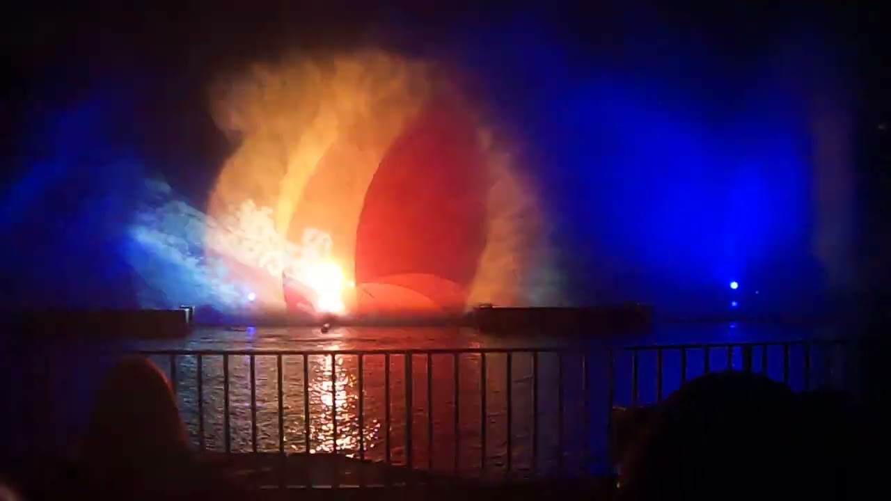 Disney's Hollywood Studios Fantasmic! Part 1