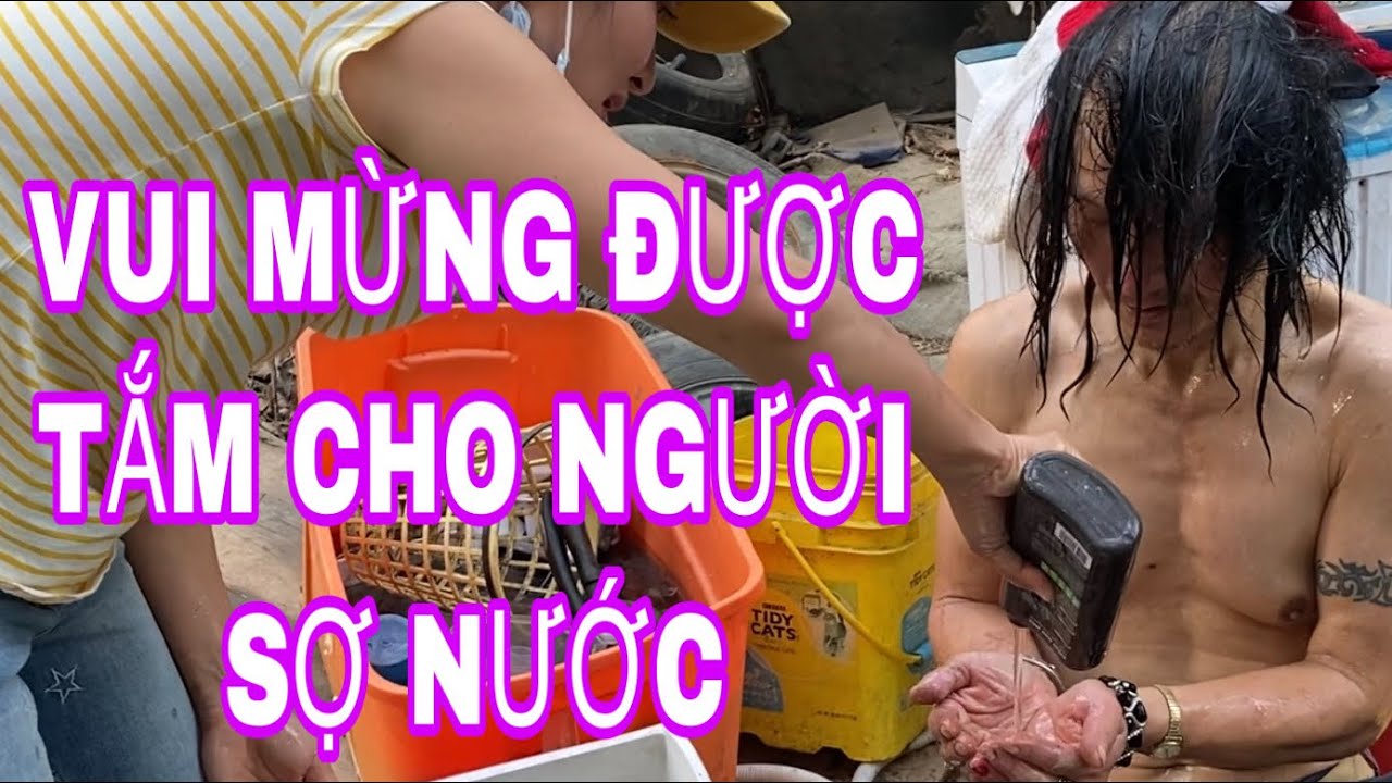 NGƯỜI VÔ GIA CƯ Ở MỸ CẮT TÓC,TẮM RỬA RA SAO ?