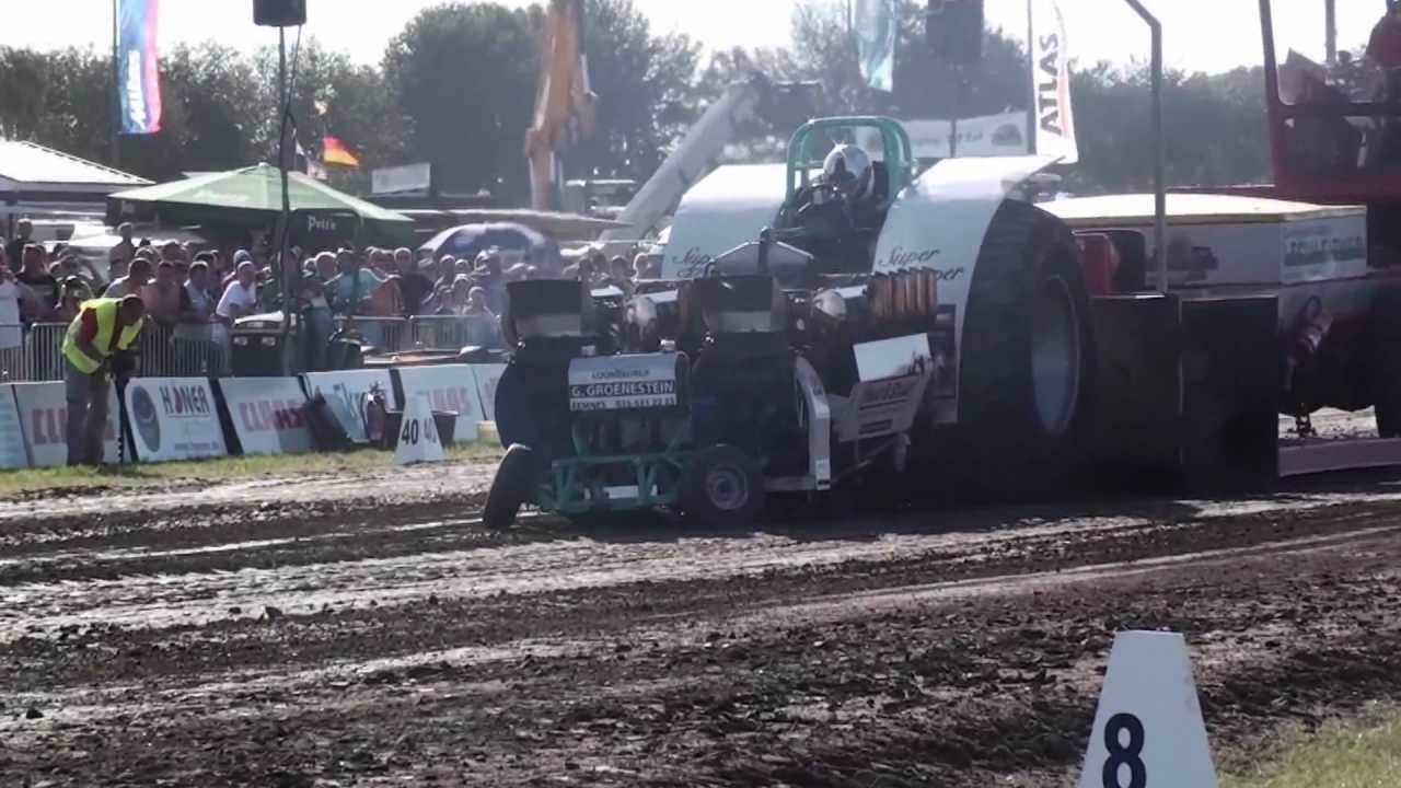Tractor Pulling best of  Wild Rides and Fire 2012 (HD)