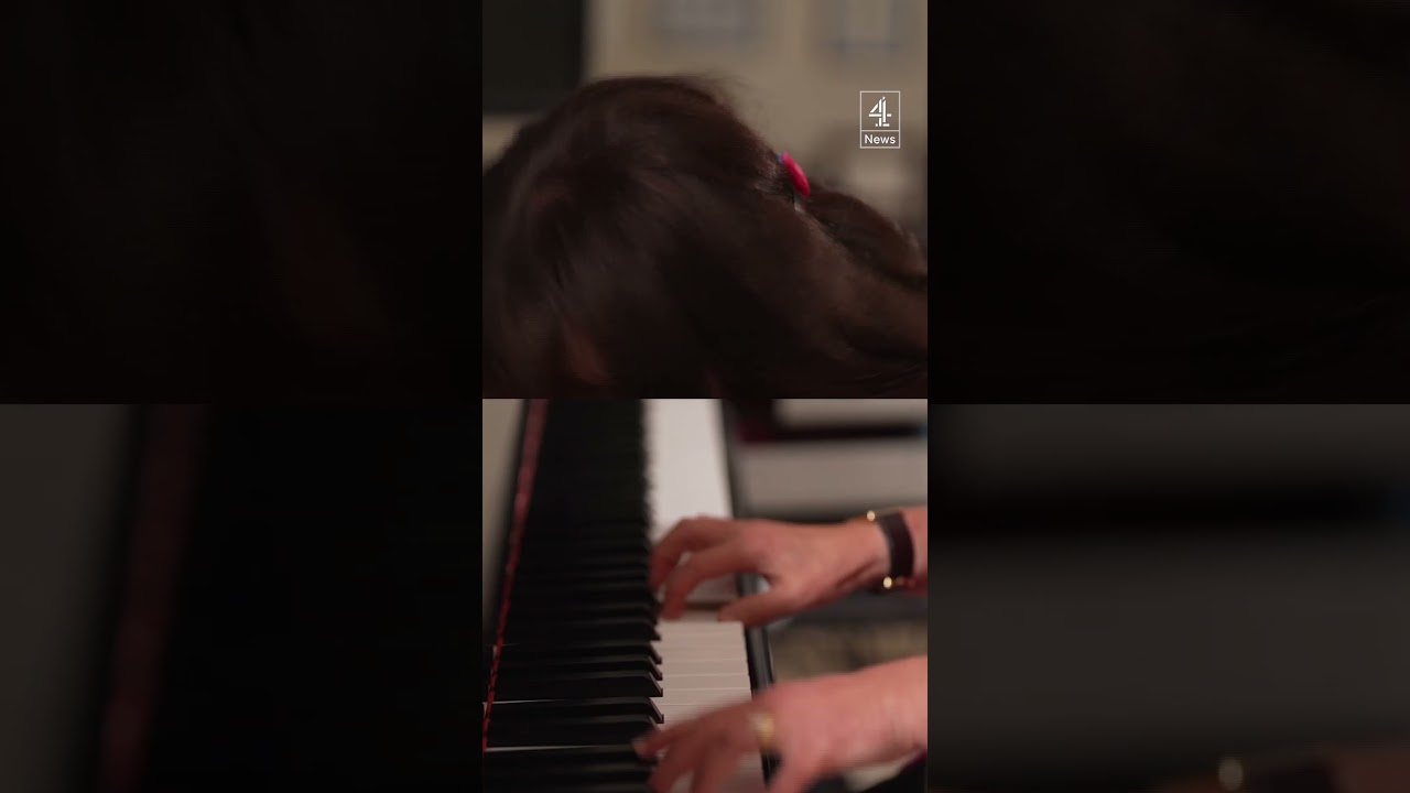 Debbie Wiseman plays Channel 4 News theme