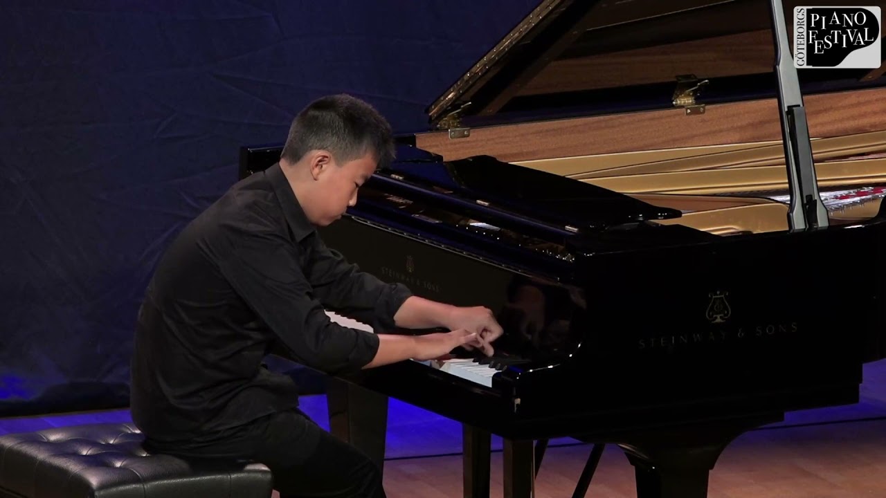 Alex Ronsheng Zhang  Liszt