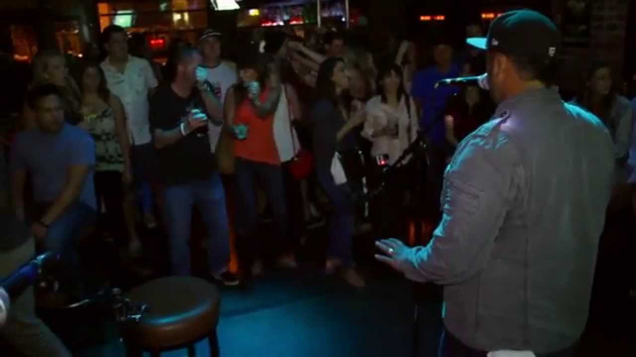 Sunday Morning by Aveona (LIVE AT TRUE NORTH)