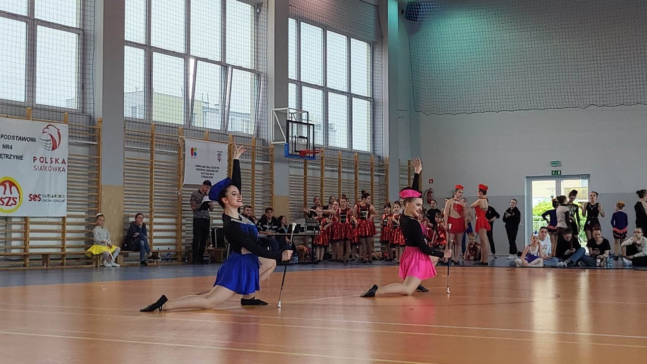 Marlena Kempisty i Kaja Selwocka- Duo/Trio Baton Seniorki⭐ MISTRZOSTWA POLSKI MAŻORETEK WAMT 2023