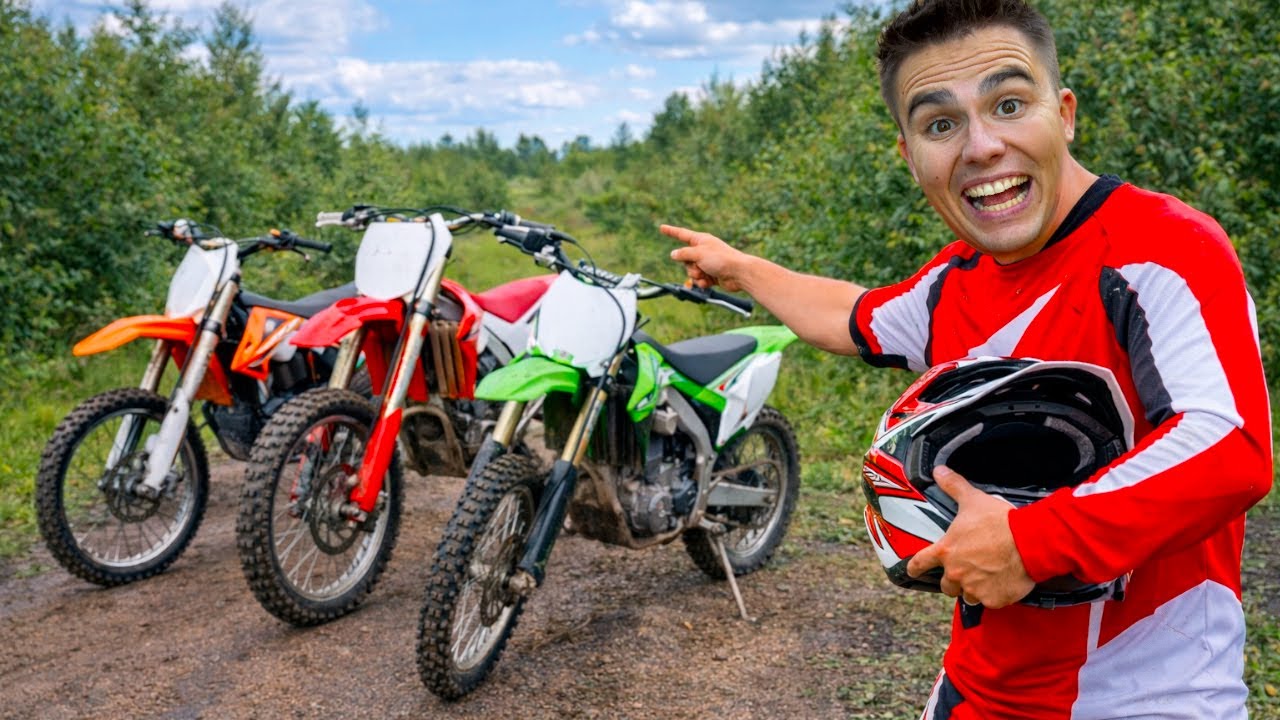 Брат на пожарной машине против меня на мотоцикле Yamaha, гонка против Lada Largus в очень смешном...