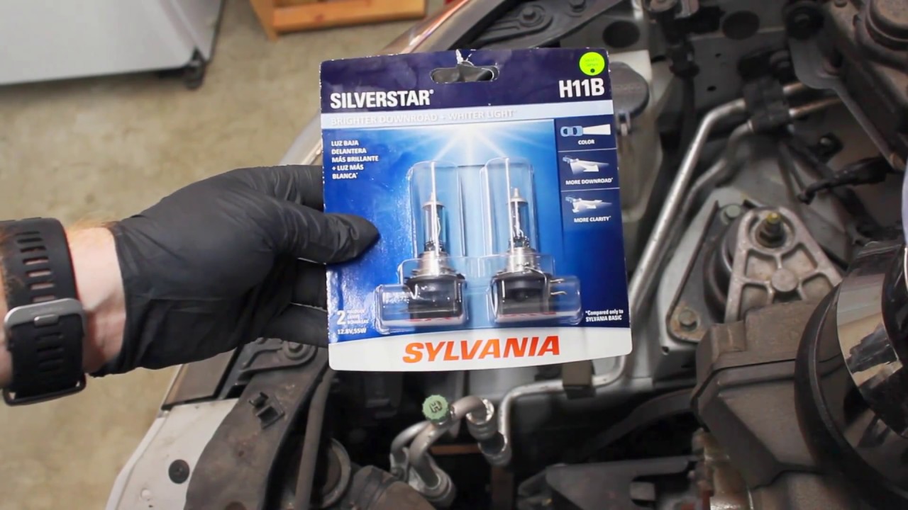 How to Replace a Low Beam Headlight Bulb on a 2009 Hyundai Elantra