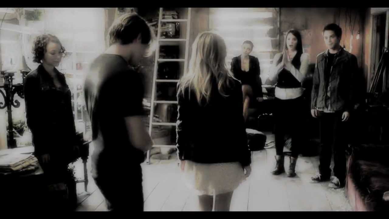 Run | The Secret Circle